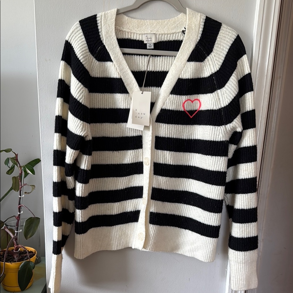 Bold Black and White Striped V-Neck Cardigan